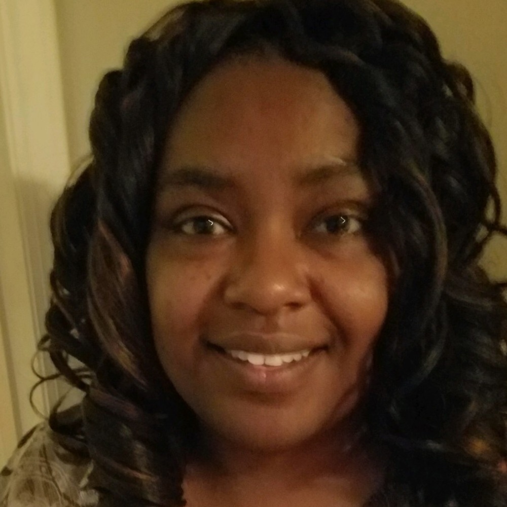 Meet your Posher, Katina